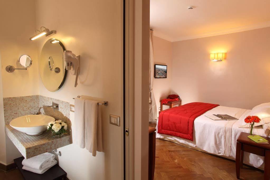 Vivaldi Luxury Rooms Rome Exterior photo